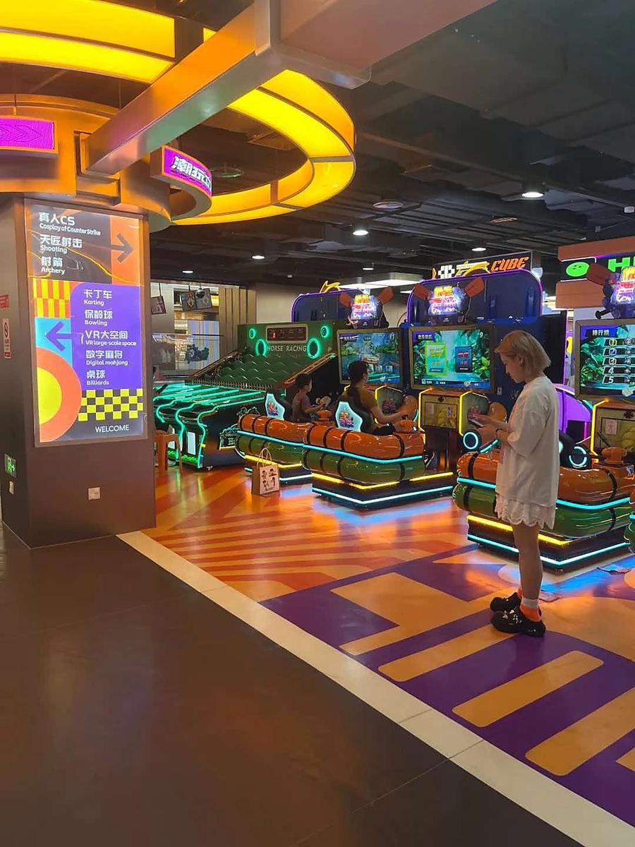 潮玩立方·潮玩运动馆（杭州招商花园城店）案例实景 12