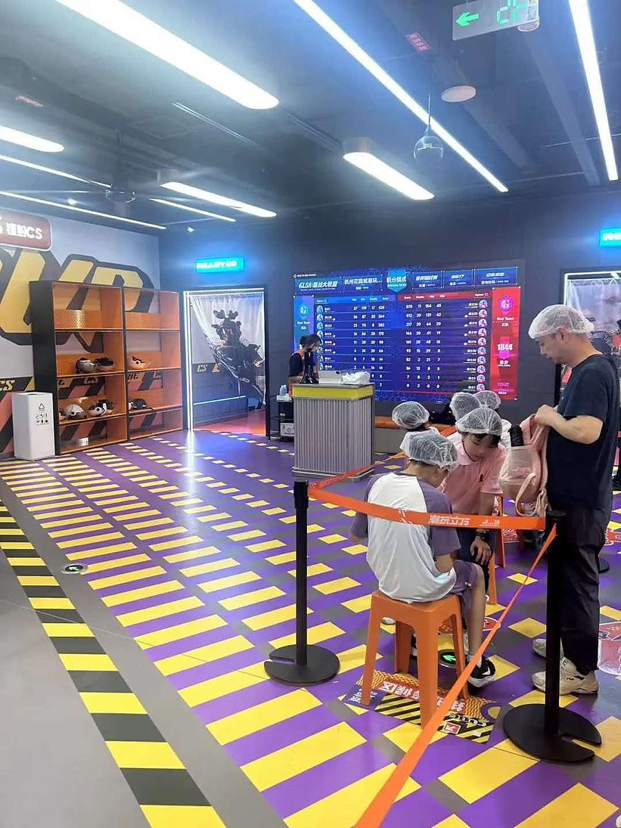 潮玩立方·潮玩运动馆（杭州招商花园城店）案例实景 13